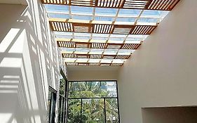 Beehive Boutique Hotel